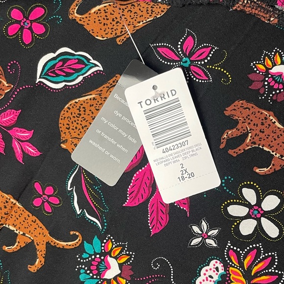 Plus Size - Picture 6 of 8